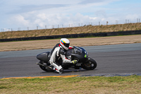 Middle_Group_Black_Bikes