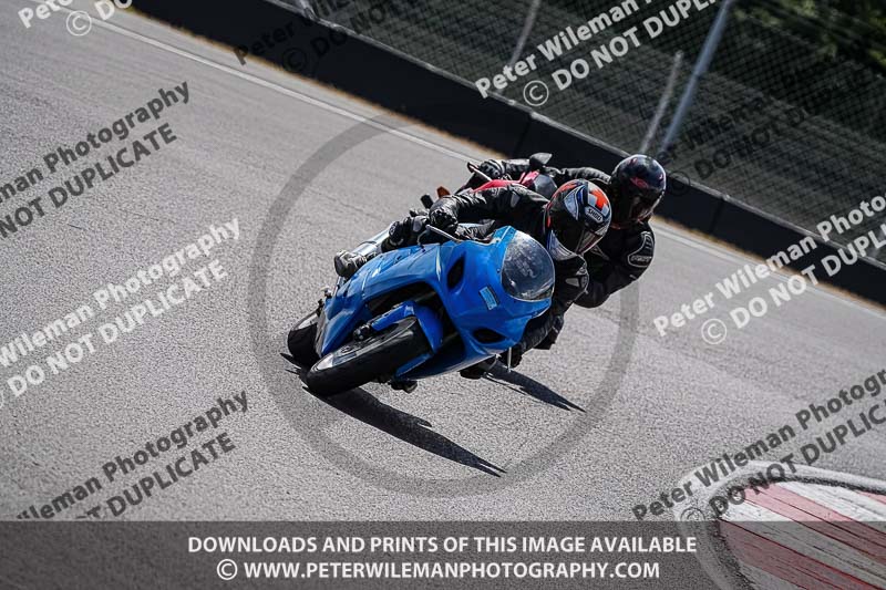 donington no limits trackday;donington park photographs;donington trackday photographs;no limits trackdays;peter wileman photography;trackday digital images;trackday photos