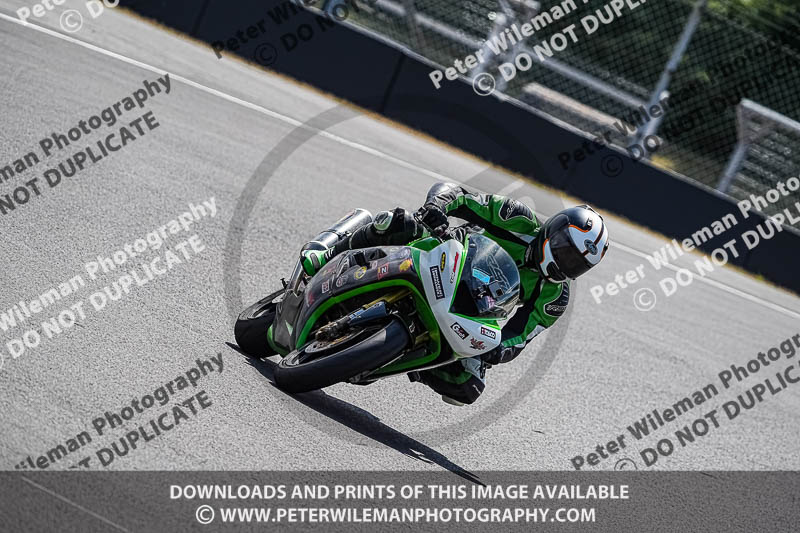 donington no limits trackday;donington park photographs;donington trackday photographs;no limits trackdays;peter wileman photography;trackday digital images;trackday photos
