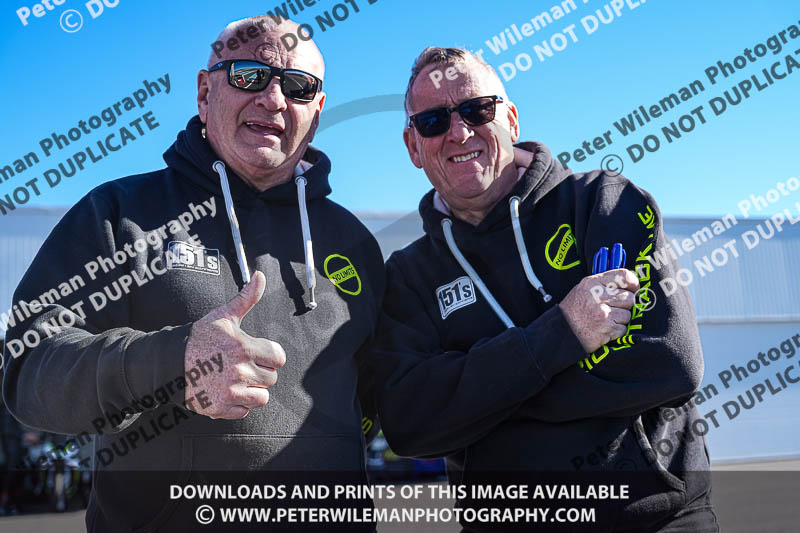 cadwell no limits trackday;cadwell park;cadwell park photographs;cadwell trackday photographs;enduro digital images;event digital images;eventdigitalimages;no limits trackdays;peter wileman photography;racing digital images;trackday digital images;trackday photos