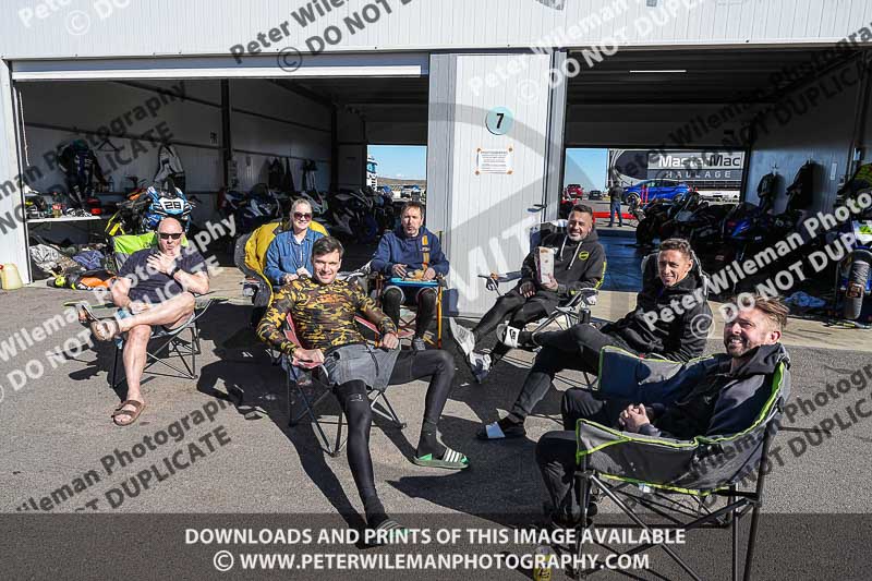 cadwell no limits trackday;cadwell park;cadwell park photographs;cadwell trackday photographs;enduro digital images;event digital images;eventdigitalimages;no limits trackdays;peter wileman photography;racing digital images;trackday digital images;trackday photos