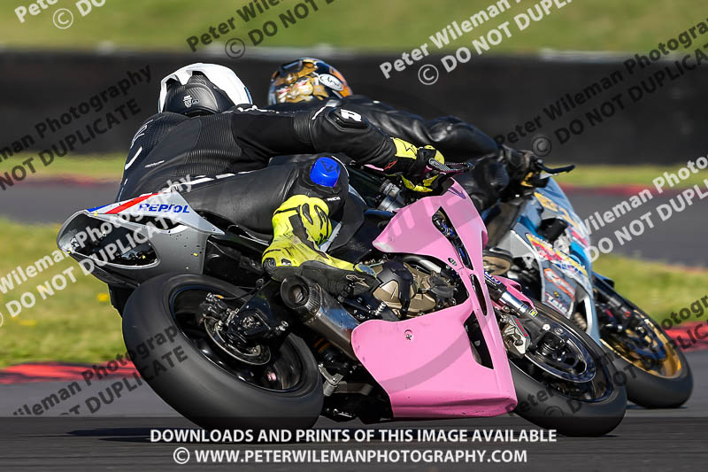 enduro digital images;event digital images;eventdigitalimages;no limits trackdays;peter wileman photography;racing digital images;snetterton;snetterton no limits trackday;snetterton photographs;snetterton trackday photographs;trackday digital images;trackday photos